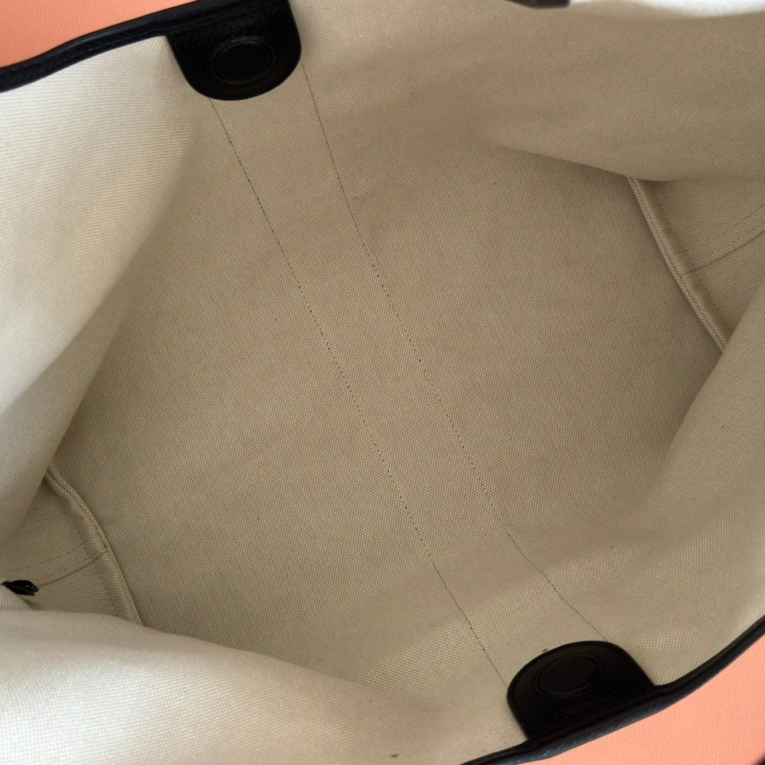 Gucci Giglio Large Tote Bag in Blue and White GG Denim with Web Trim