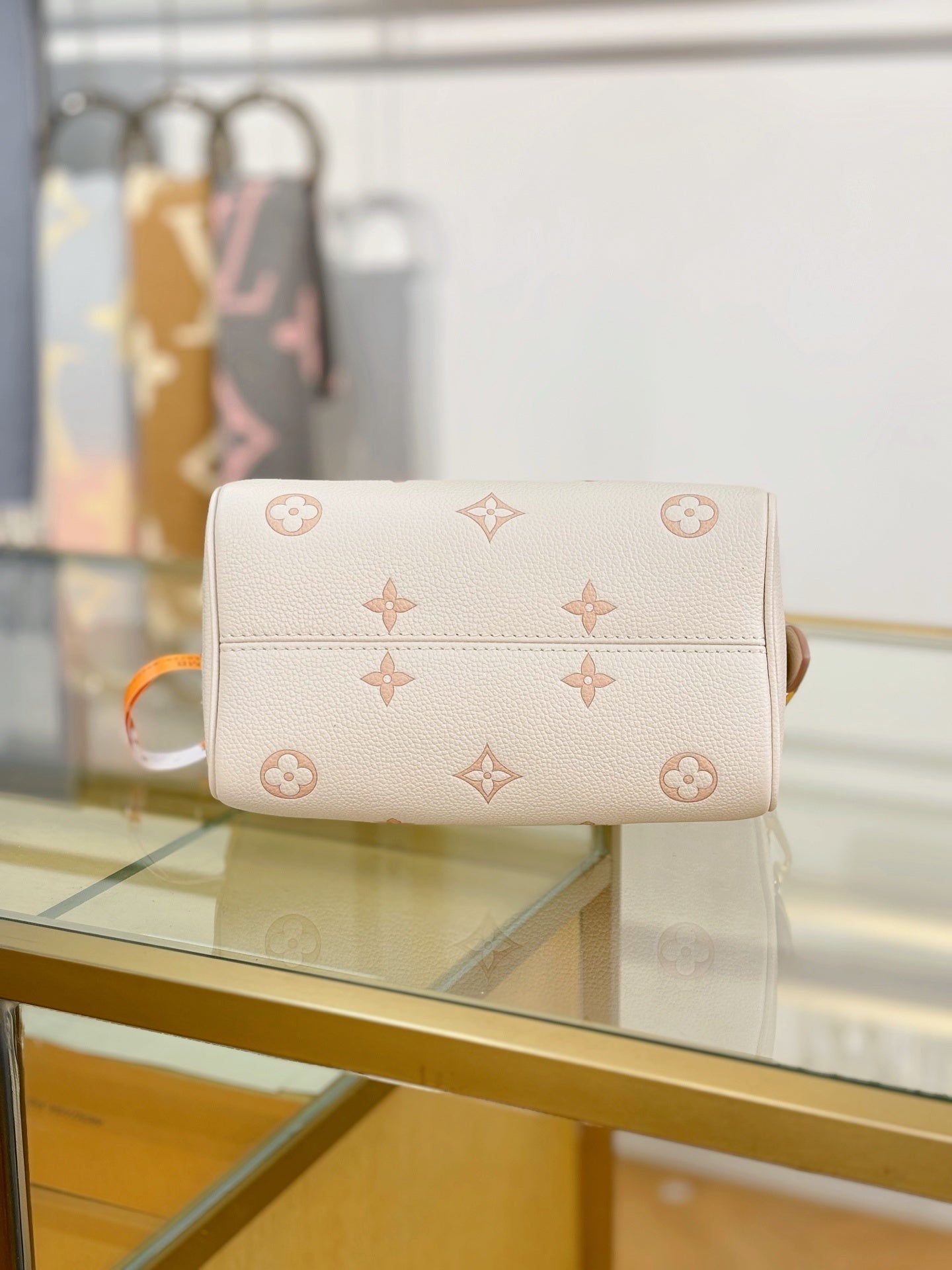 Louis Vuitton Speedy Bandoulière 20 Handbag