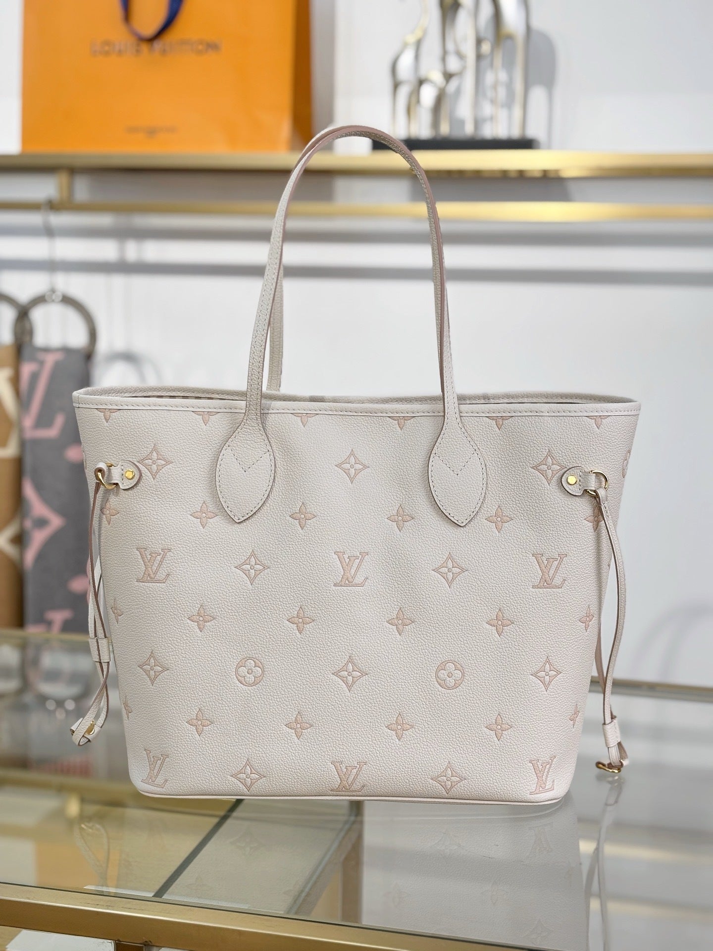 Louis Vuitton Neverfull MM Tote in Monogram Empreinte Leather