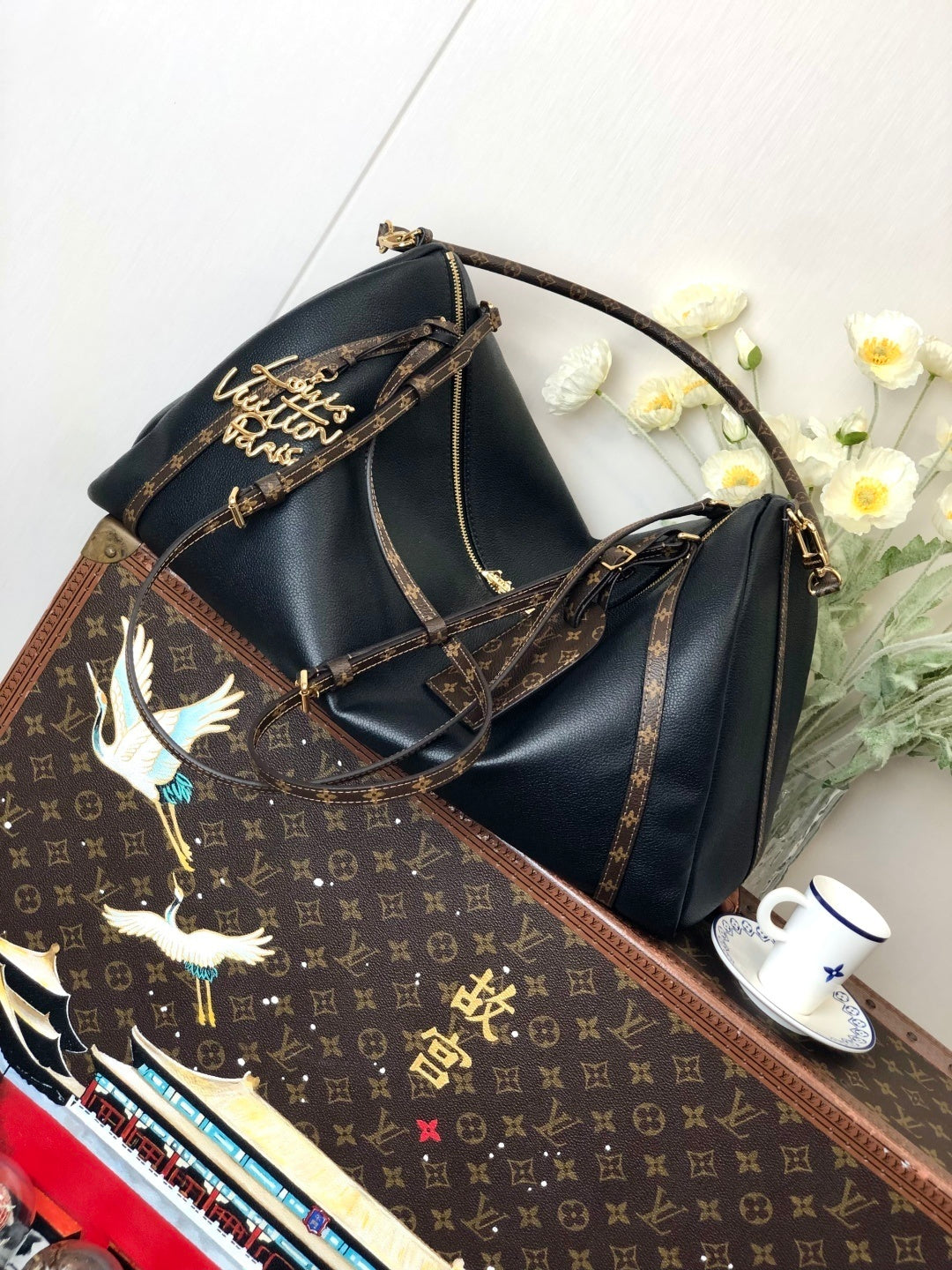 Louis Vuitton Express MM Bag – Black Calfskin Leather with Monogram Canvas Trim