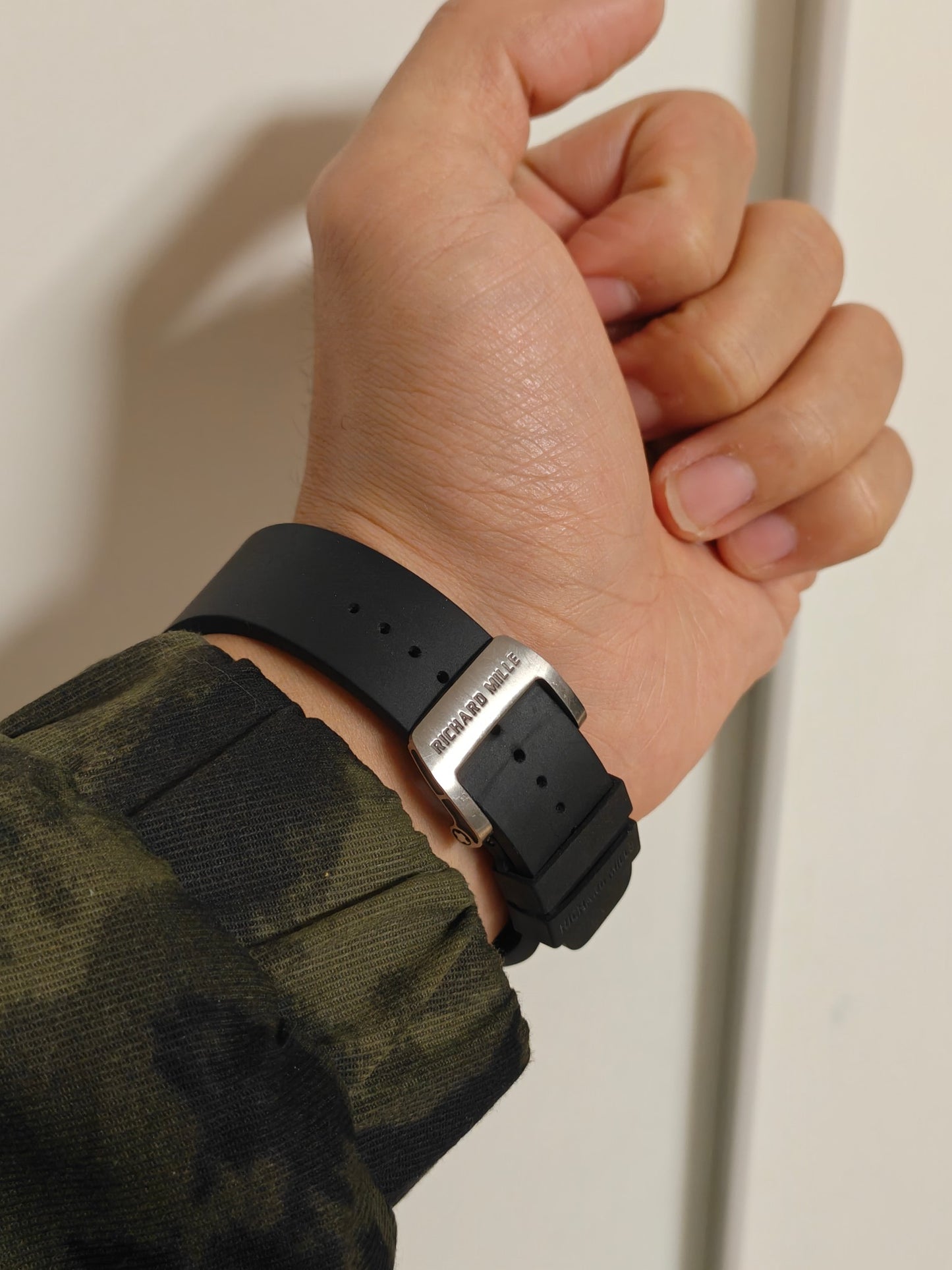 Richard Mille RM 61-01 Ultimate Edition Yohan Blake – Manual Winding, Open-Worked Dial, Rubber Strap