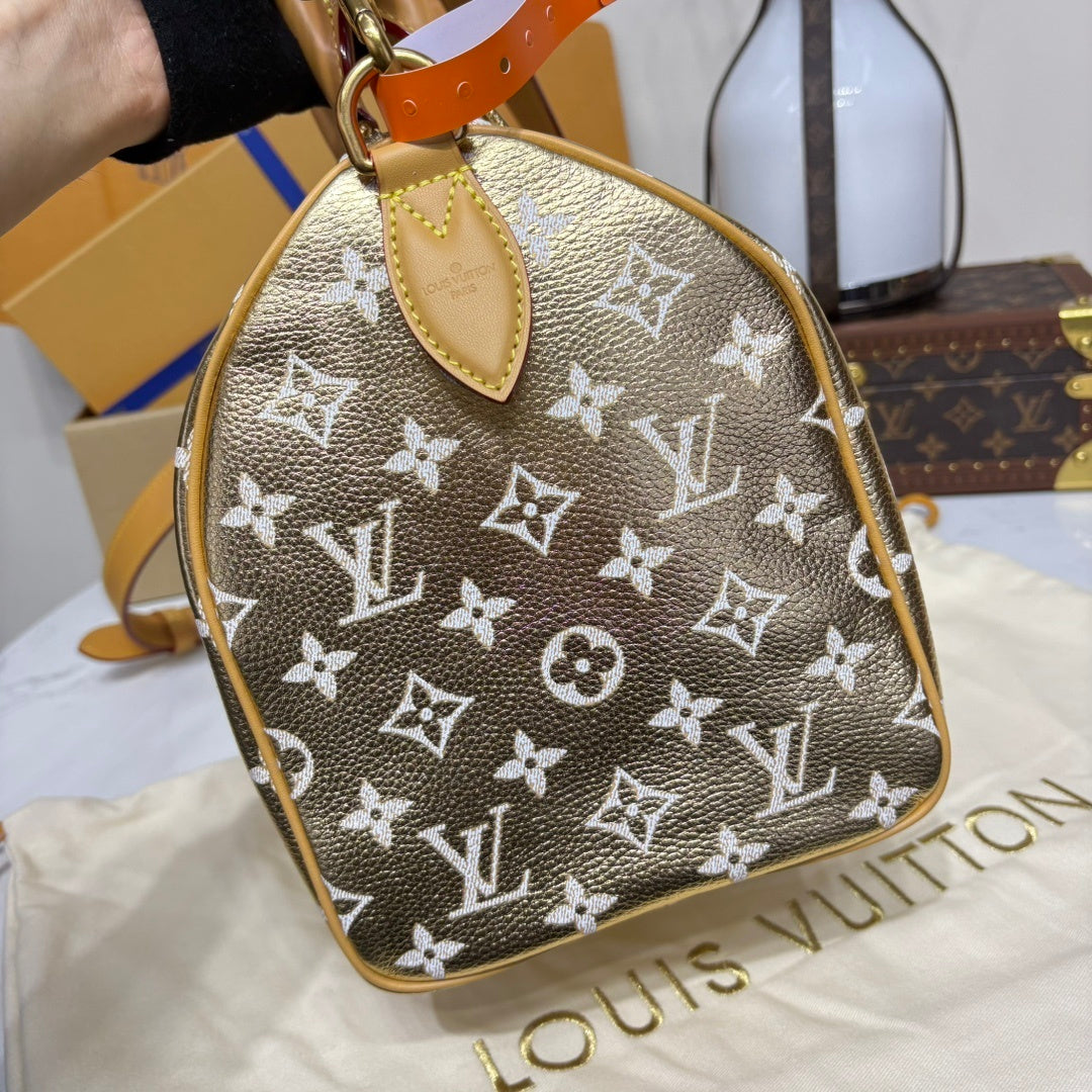 Louis Vuitton Speedy P9 Bandoulière 25 – Gold Monogram Canvas Handbag