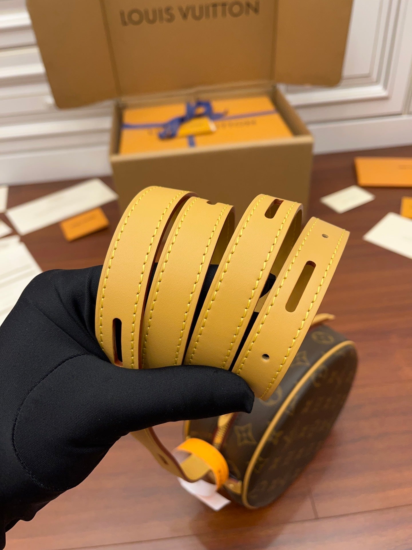 Louis Vuitton Boite Chapeau Souple MM – Monogram Canvas Bag with Gold Hardware