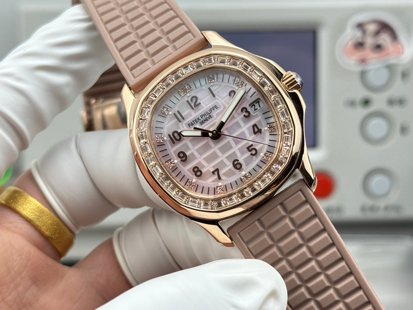 Patek Philippe Aquanaut Luce Haute Joaillerie 5072R-001 – Baguette Diamonds & Beige Rubber Strap