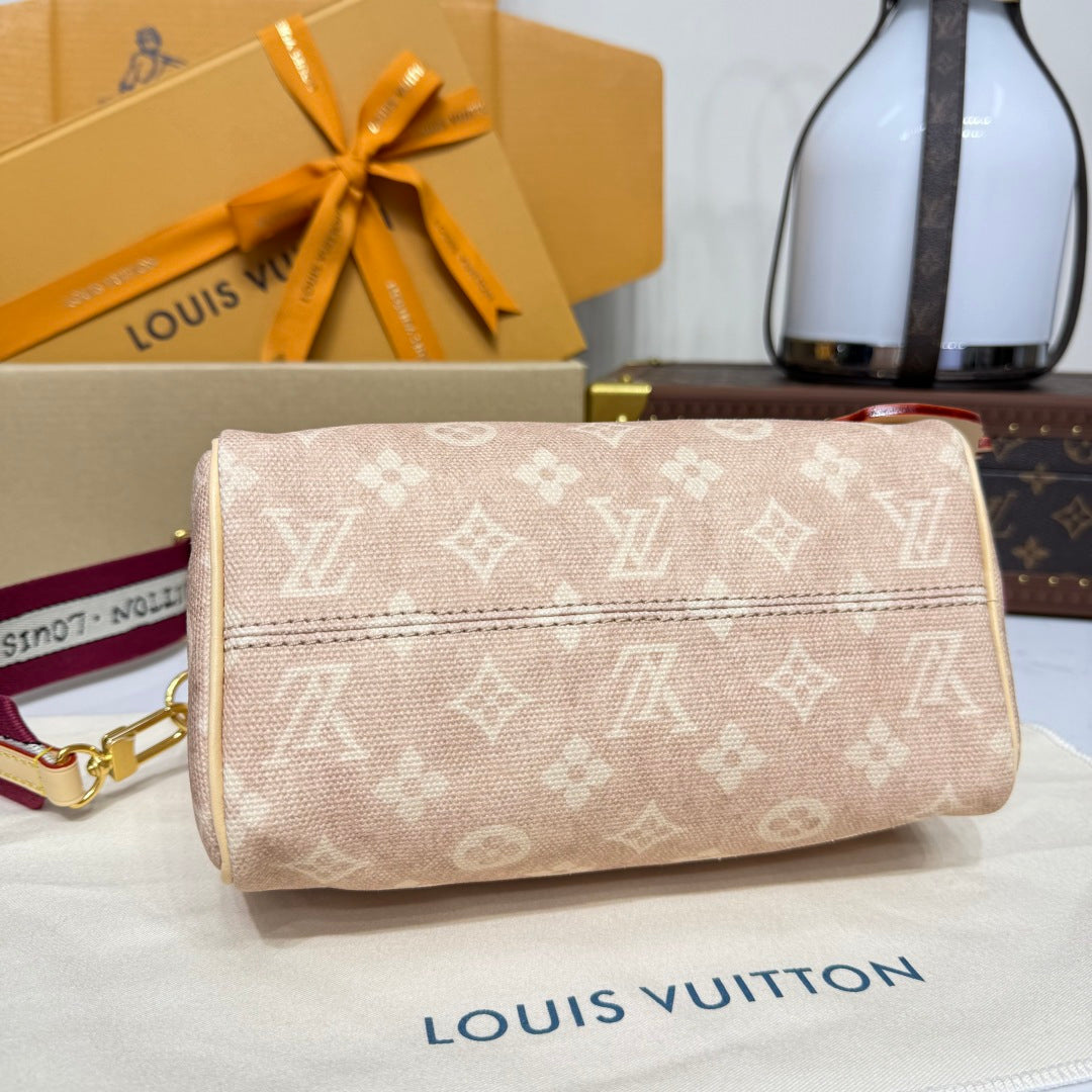 Louis Vuitton Speedy Bandoulière 20 Women’s Luxury Designer Handbag