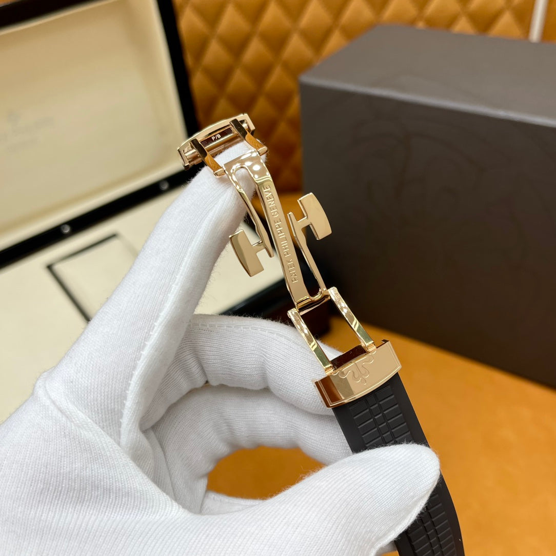 Patek Philippe Aquanaut 5167R-001 – Luxury Rose Gold Watch with Chocolate Dial & Rubber Strap