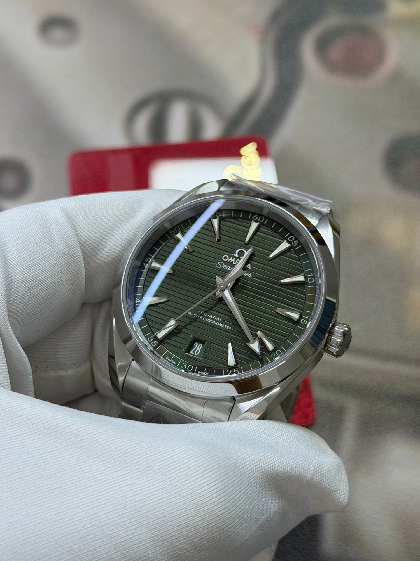 Omega Seamaster Aqua Terra 150M Green Teak Dial Luxury Watchwq