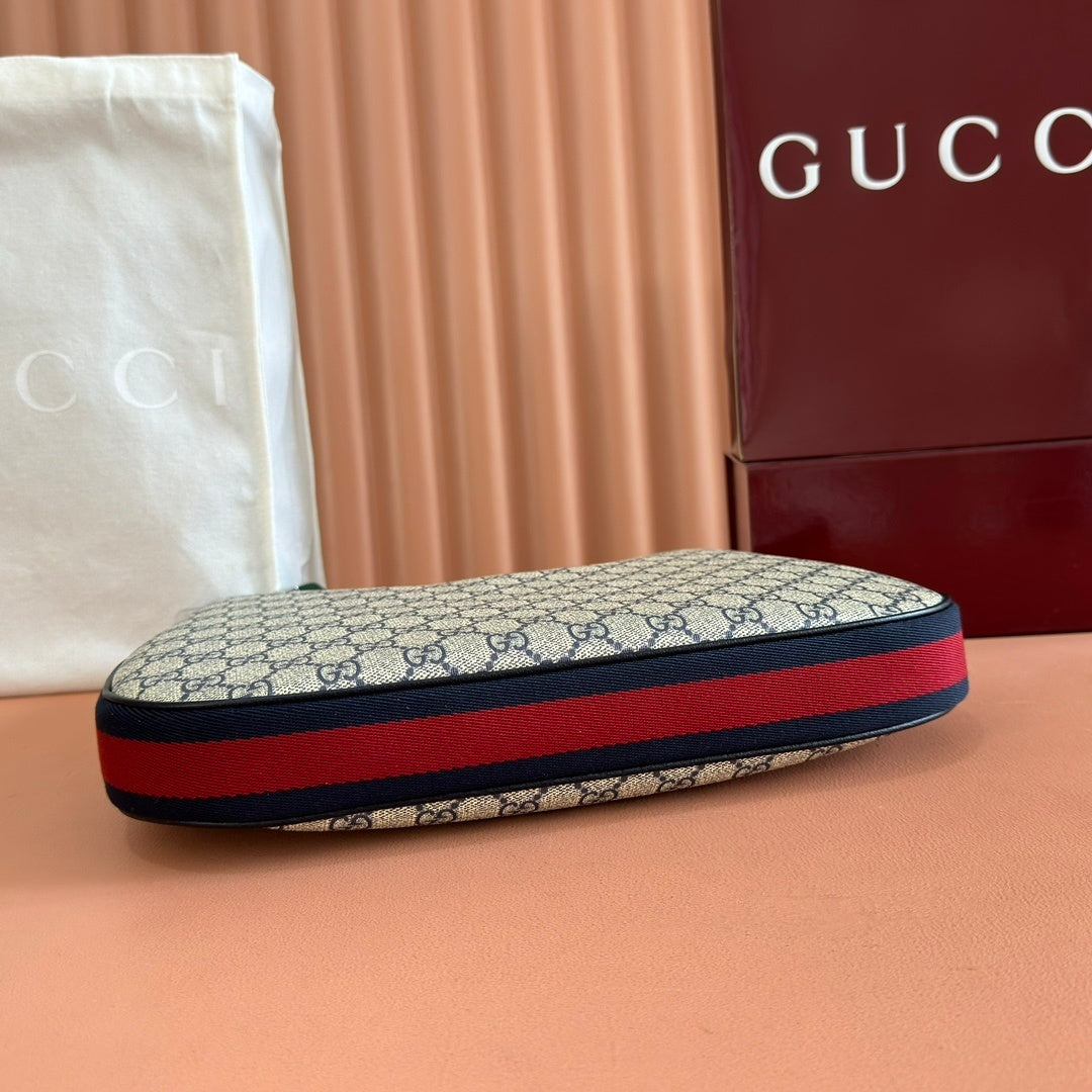 Gucci Attache Large Shoulder Bag in Beige and Ebony GG Supreme Canvas with Black Leather Trim