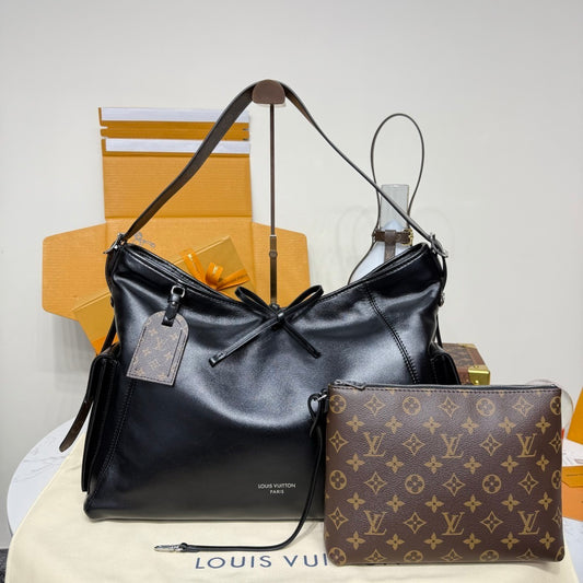 Louis Vuitton CarryAll Vibe MM – Black Lambskin Leather Bag with Monogram Pouch