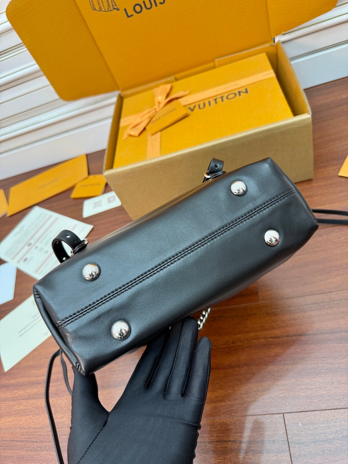 Louis Vuitton Off Duty Backpack Vibe in Black Lamb Leather, M25522