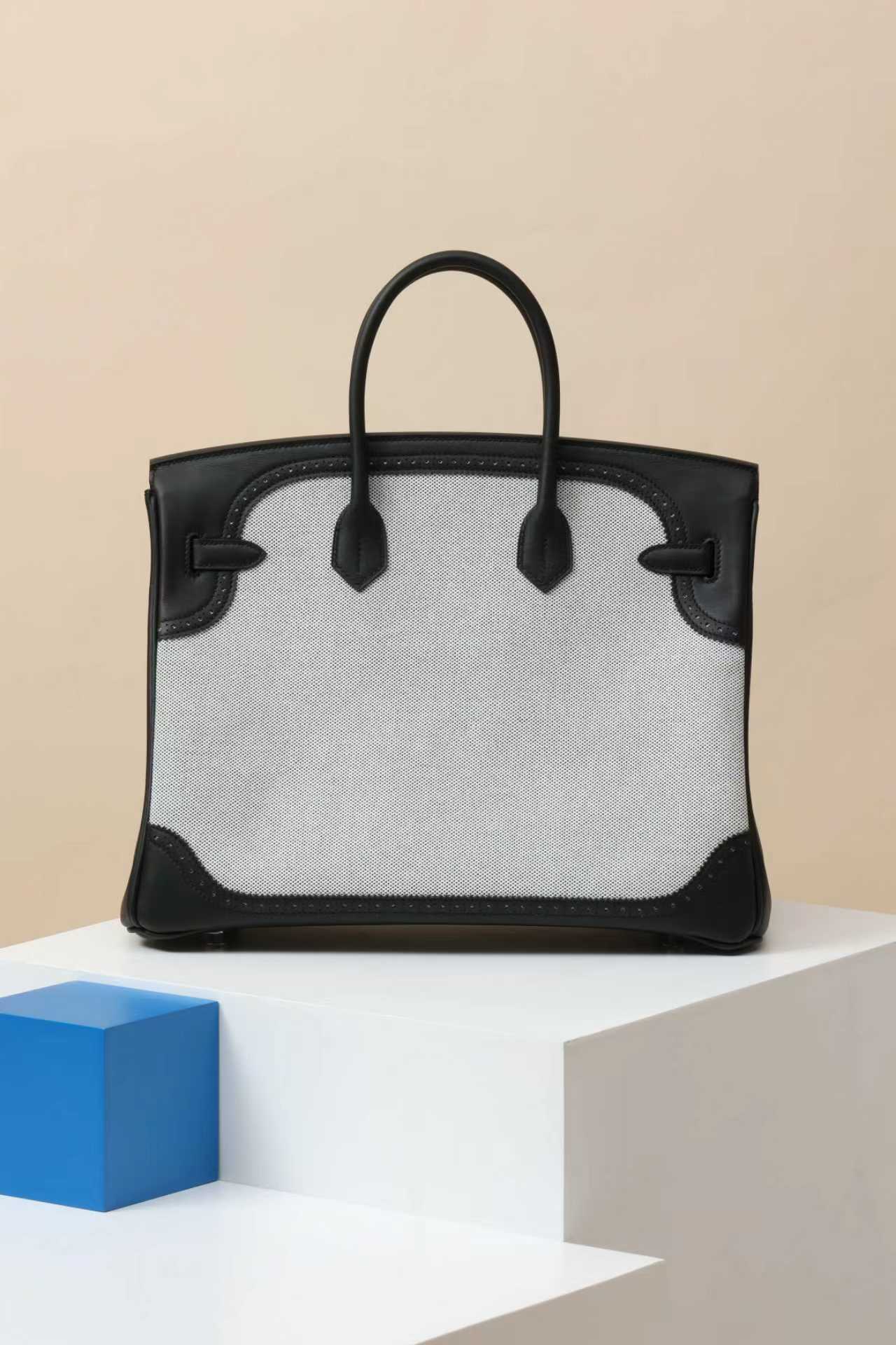 Hermès Birkin 35 Black Swift & Ecru Toile – Elegant Canvas & Leather Luxury Handbag