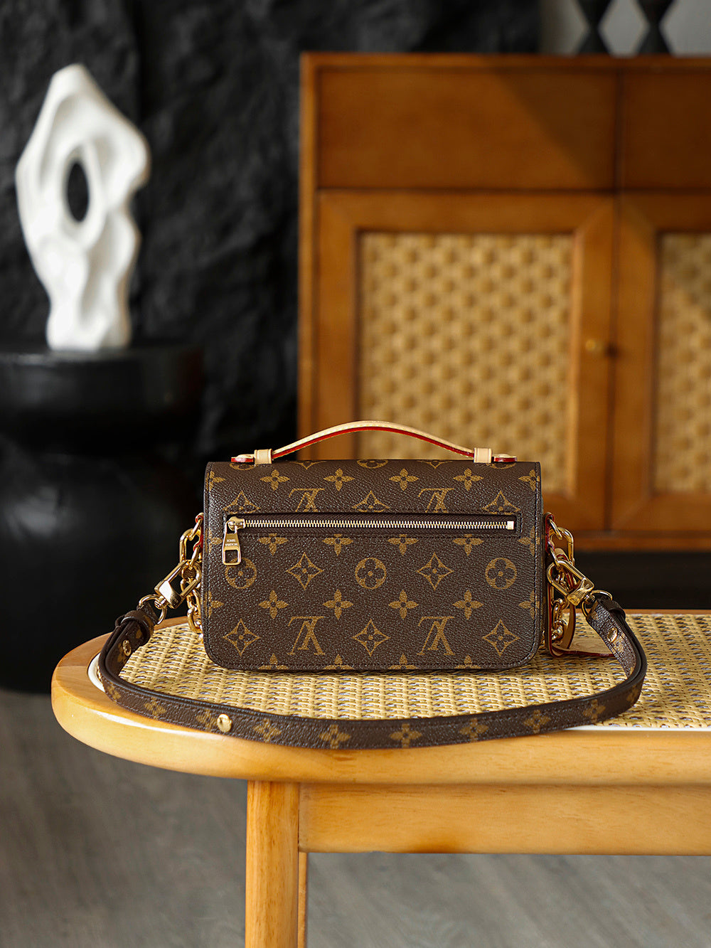 Louis Vuitton Pochette Métis East West Bag Monogram Canvas with Cowhide Leather & Gold Hardware
