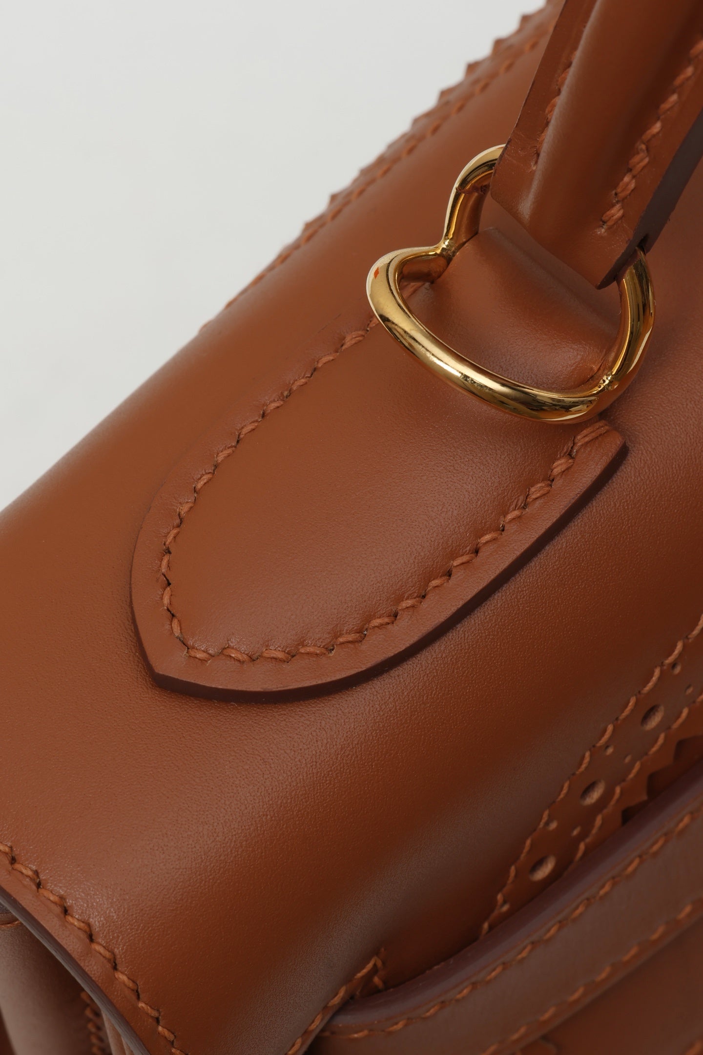 Hermès Kelly 32 Ghillies Fauve Leather Handbag