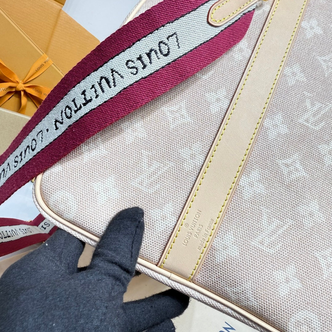 Louis Vuitton Travels With Grace Coddington Limited Edition Designer Collection