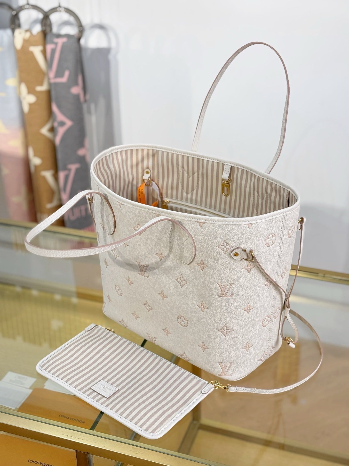 Louis Vuitton Neverfull MM Tote in Monogram Empreinte Leather