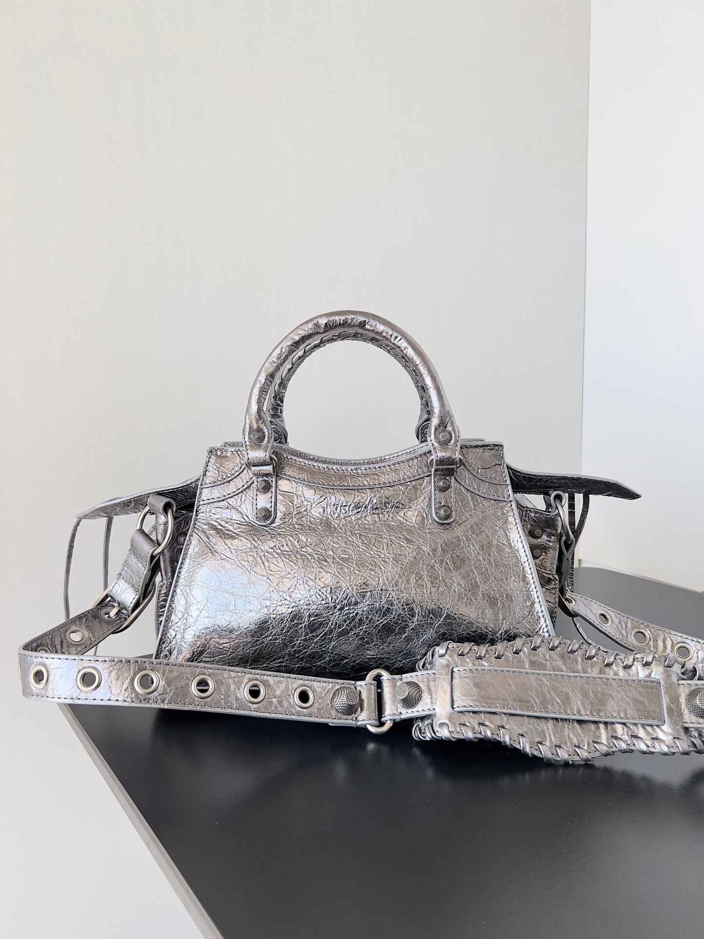 Balenciaga Neo Cagole City Metallic Silver Agneau Arena Bag