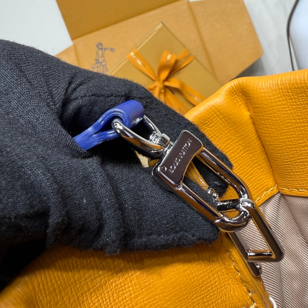 Louis Vuitton Shopper Tote MM – Saffron Cowhide Leather with Blue Shoulder Strap