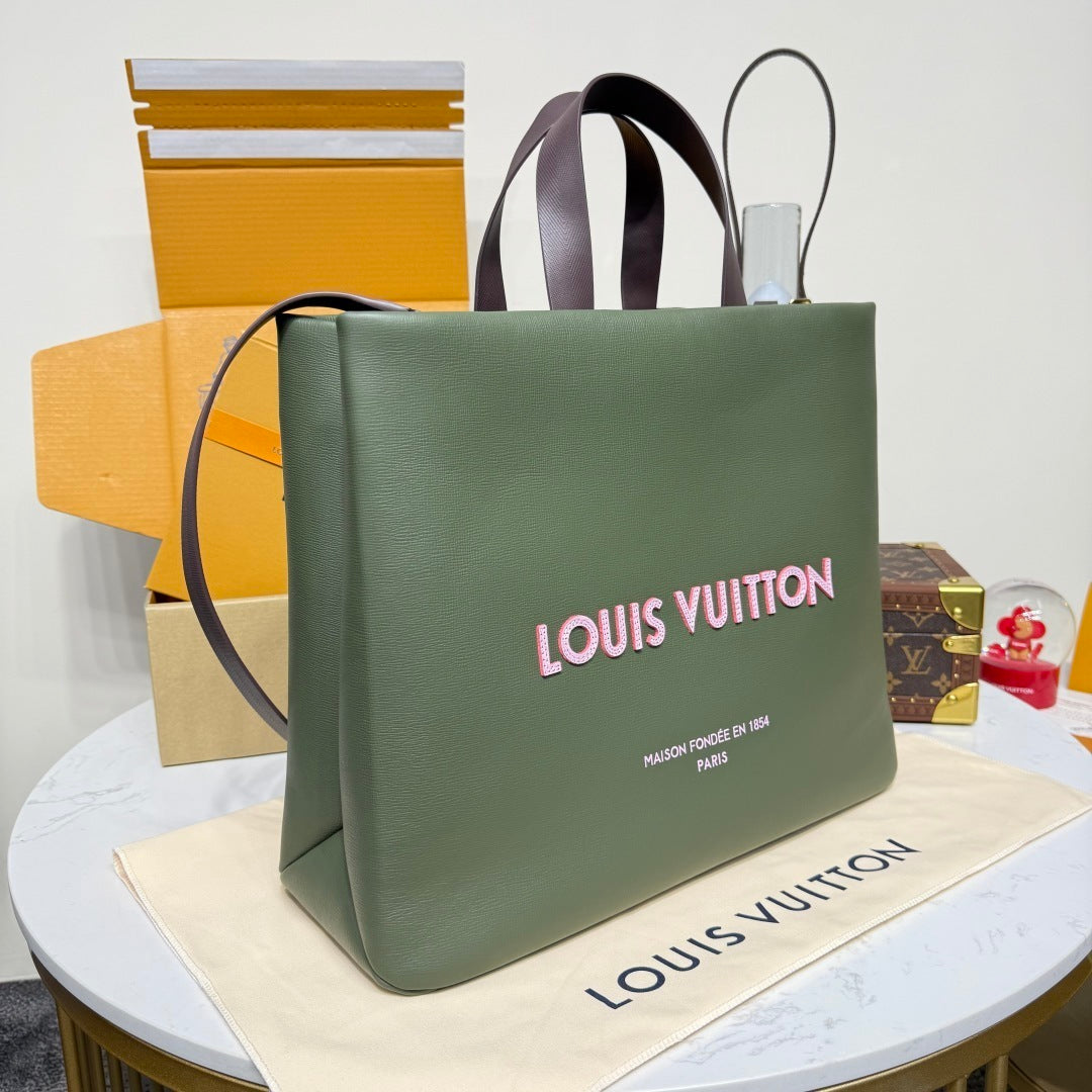 Louis Vuitton Shopper Tote MM Handbag Luxury Designer Tote