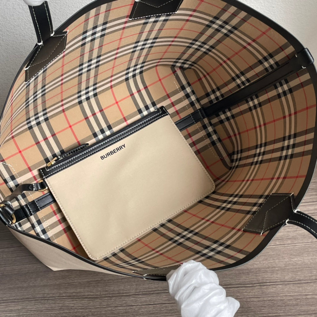Burberry Label Print Cotton Medium London Tote Bag in beige and black, featuring leather trim and contrast stitching