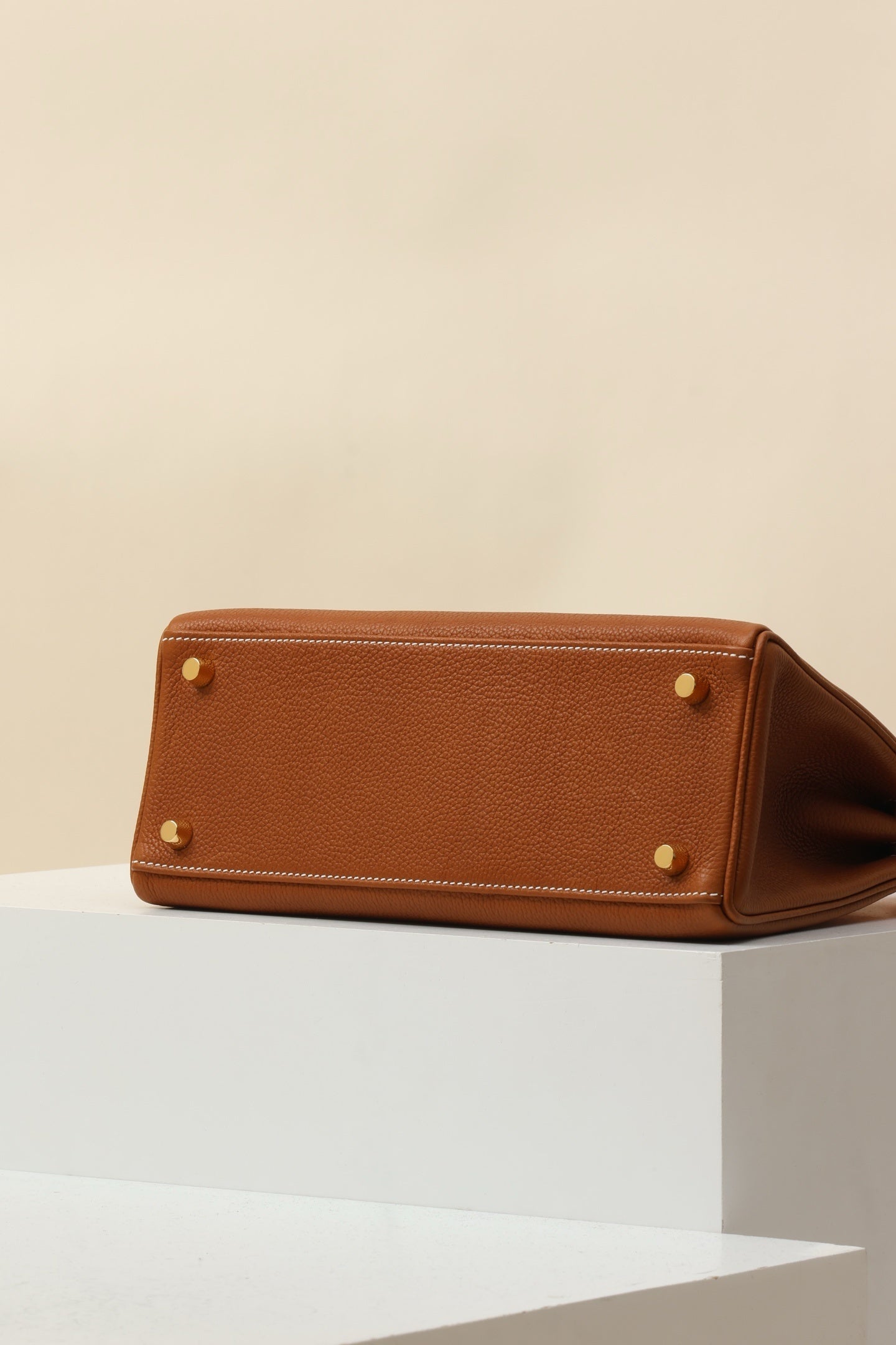 Hermès Kelly Retourne Gold Togo Leather Handbag