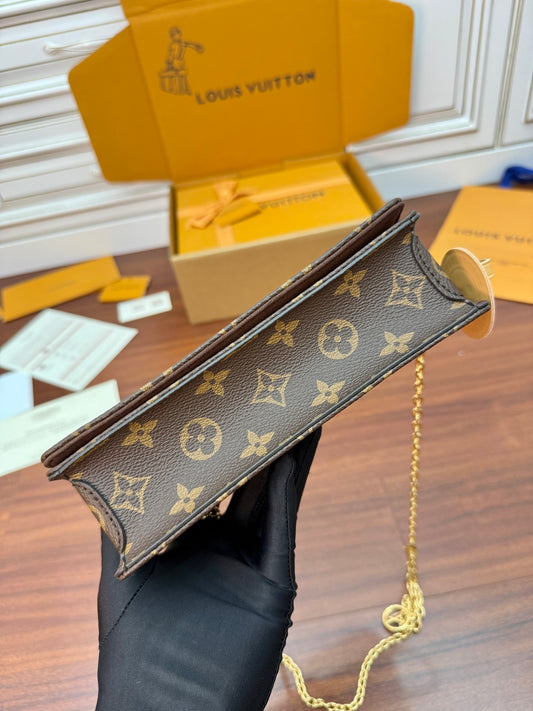 Louis Vuitton Wallet on Chain Lily – Monogram Canvas