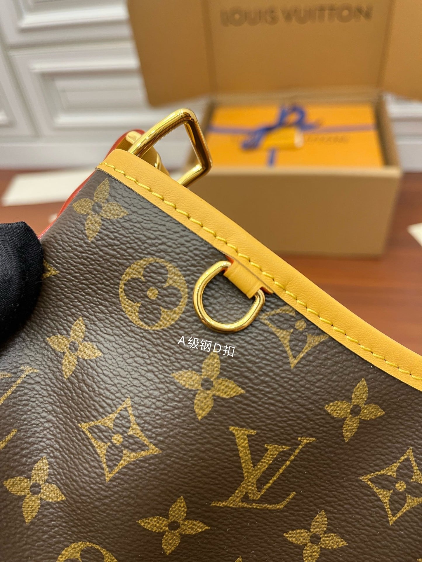 Louis Vuitton CarryAll PM Handbag – Monogram Canvas with Natural Leather Trim