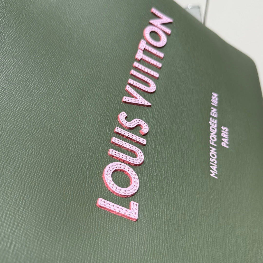 Louis Vuitton Shopper Tote MM Handbag Luxury Designer Tote
