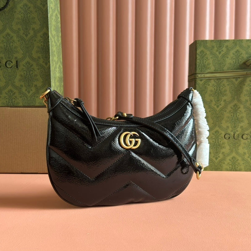 Gucci GG Marmont Small Shoulder Bag in Black Patent Chevron Leather