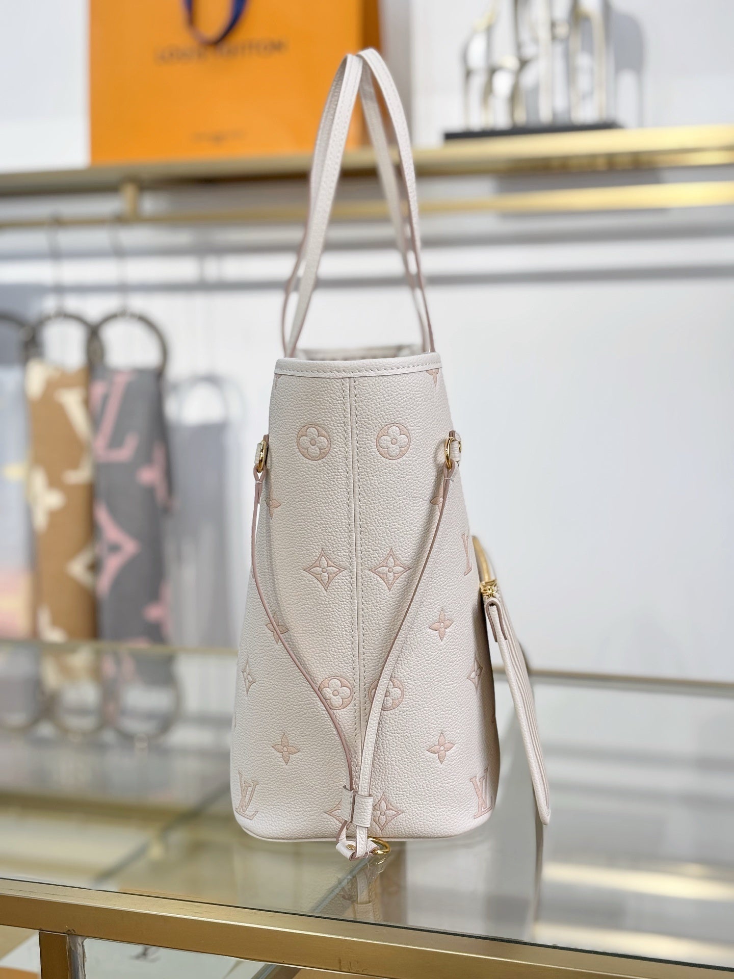 Louis Vuitton Neverfull MM Tote in Monogram Empreinte Leather