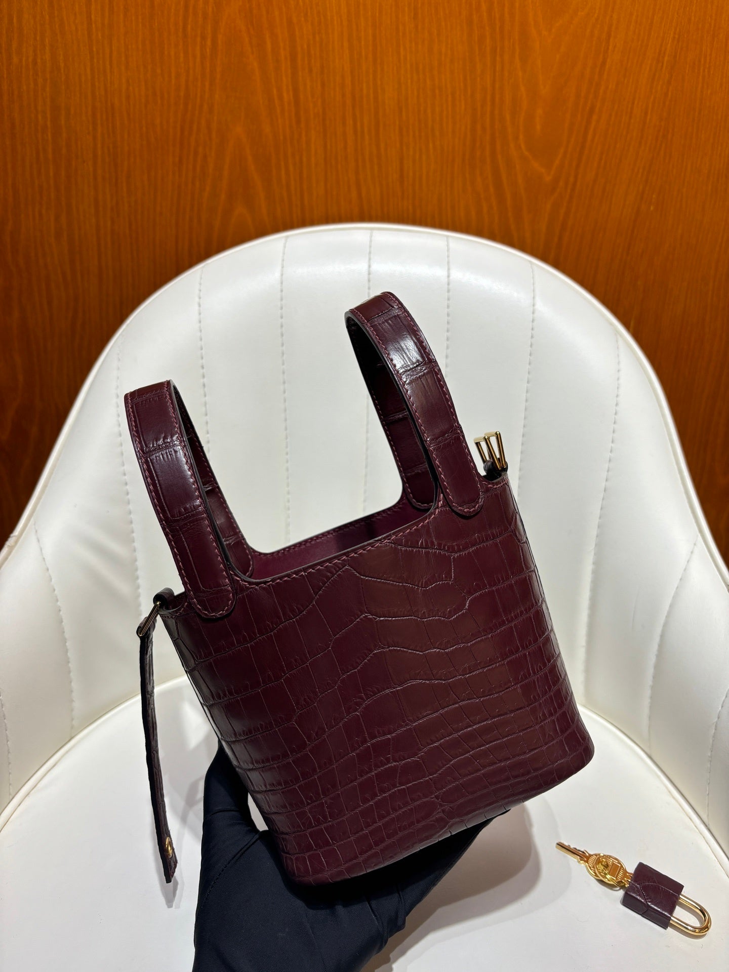 Hermès Picotin Lock Bag Micro/18 Deep Purple Alligator