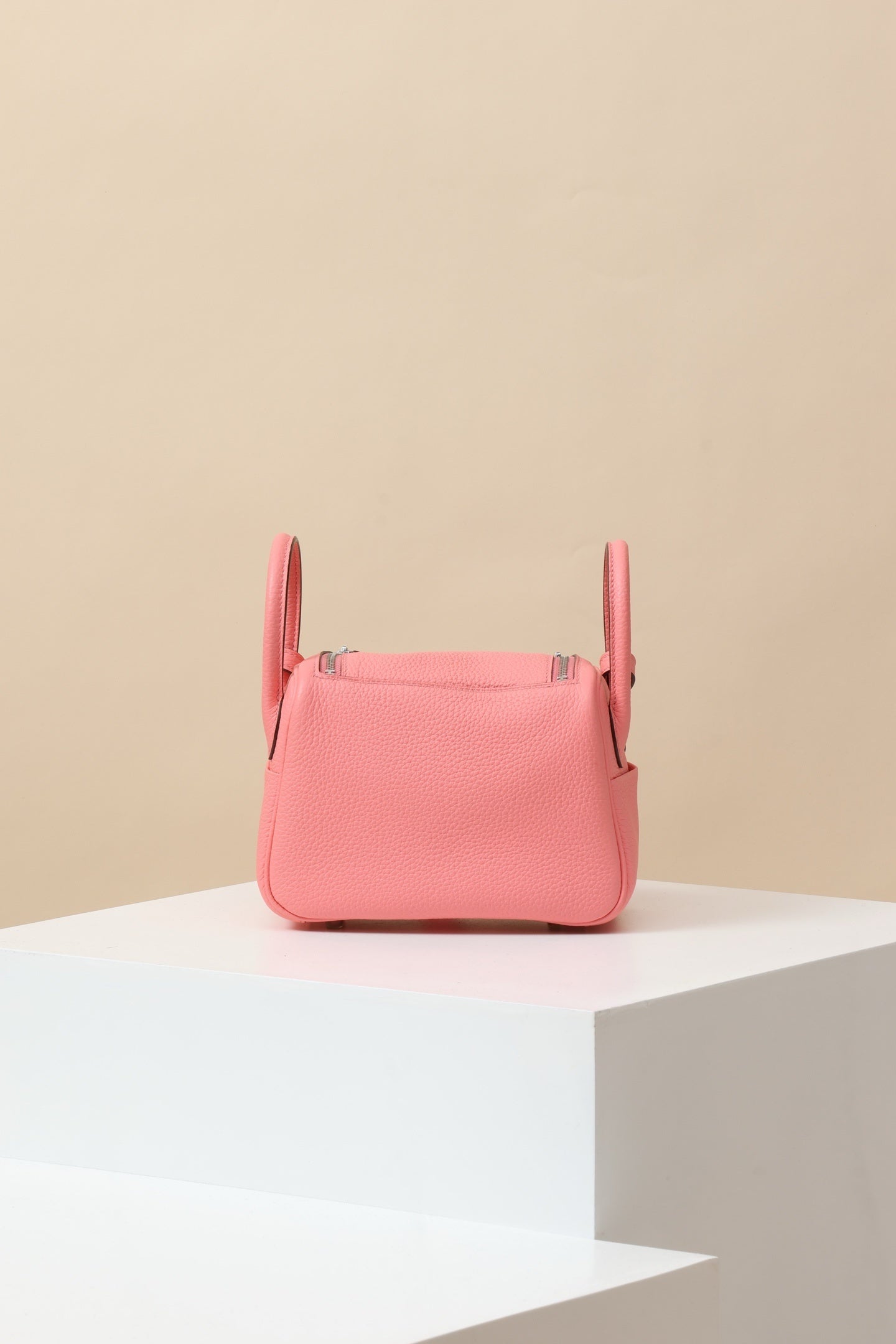 Hermès Lindy Bag – Elegant Luxury Designer Handbag
