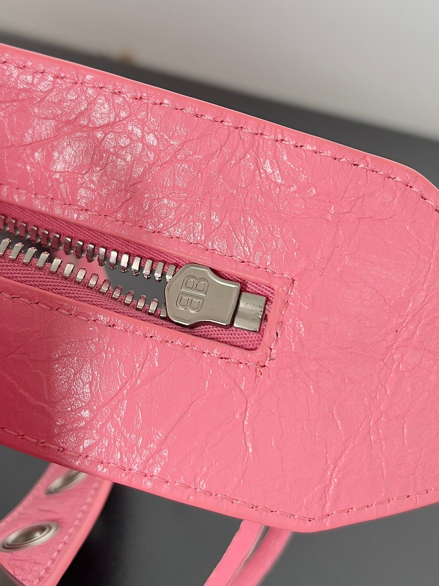 Balenciaga Neo Cagole City Arena Lambskin Leather Bag