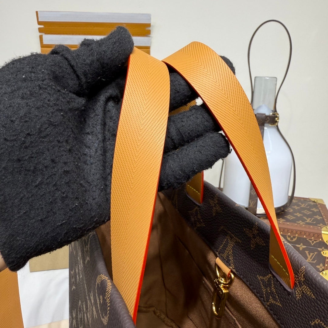 Louis Vuitton Shopper Tote MM Handbag Luxury Designer Tote