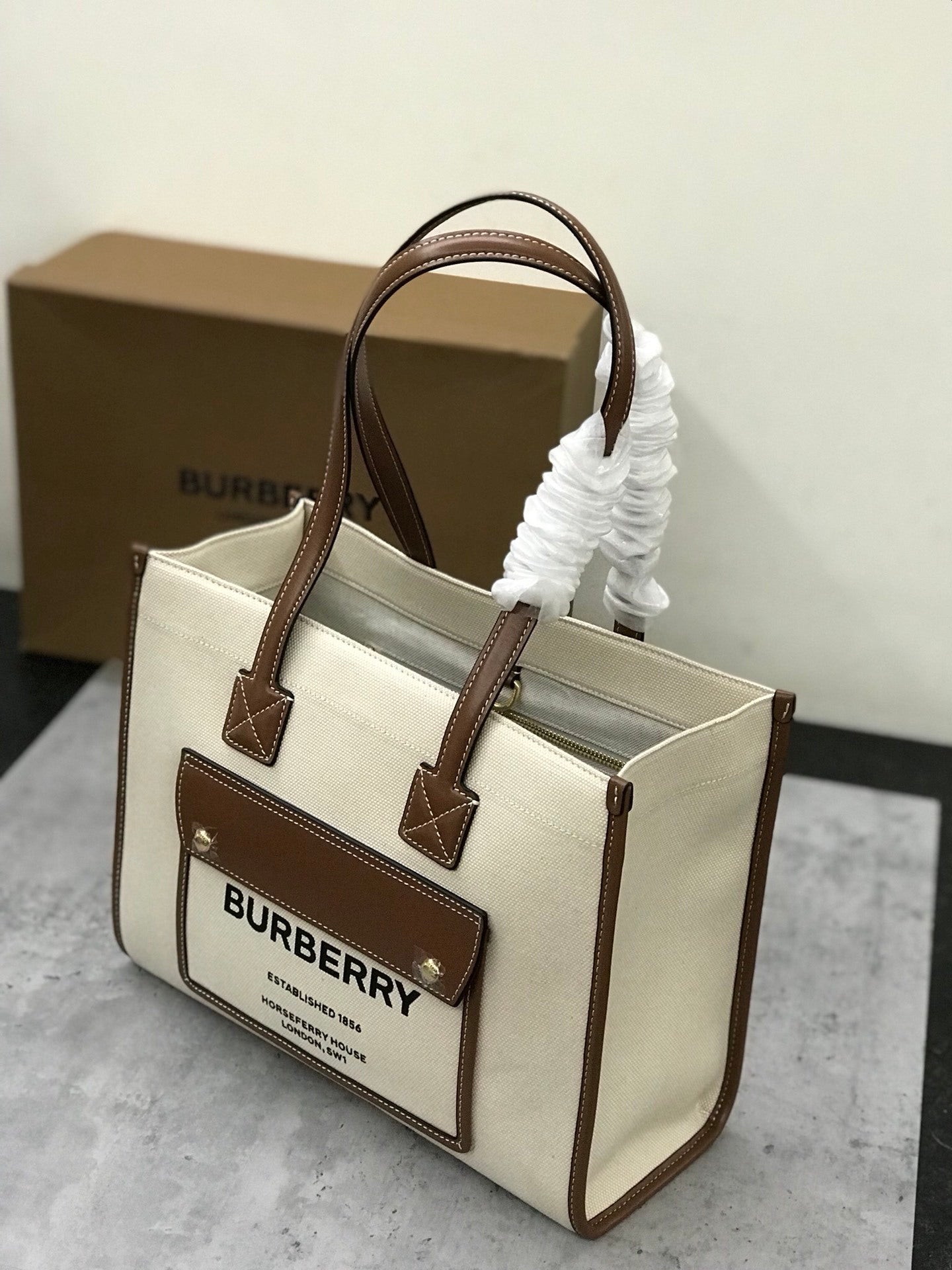 Burberry Freya Tote Bag Natural Canvas with Leather Topstitching