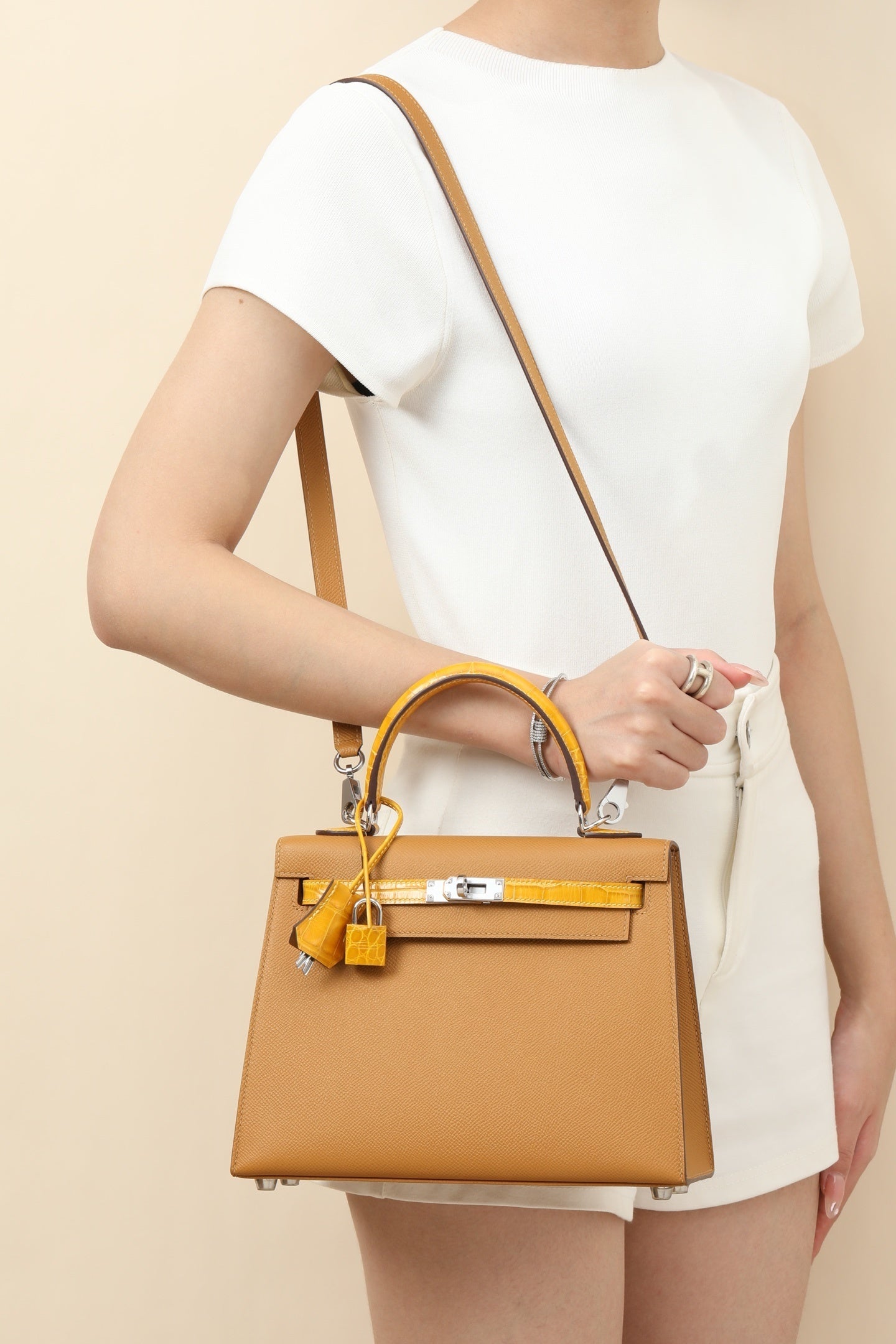Hermès HSS Kelly 25 Sellier Jaune Ambre & Sesame