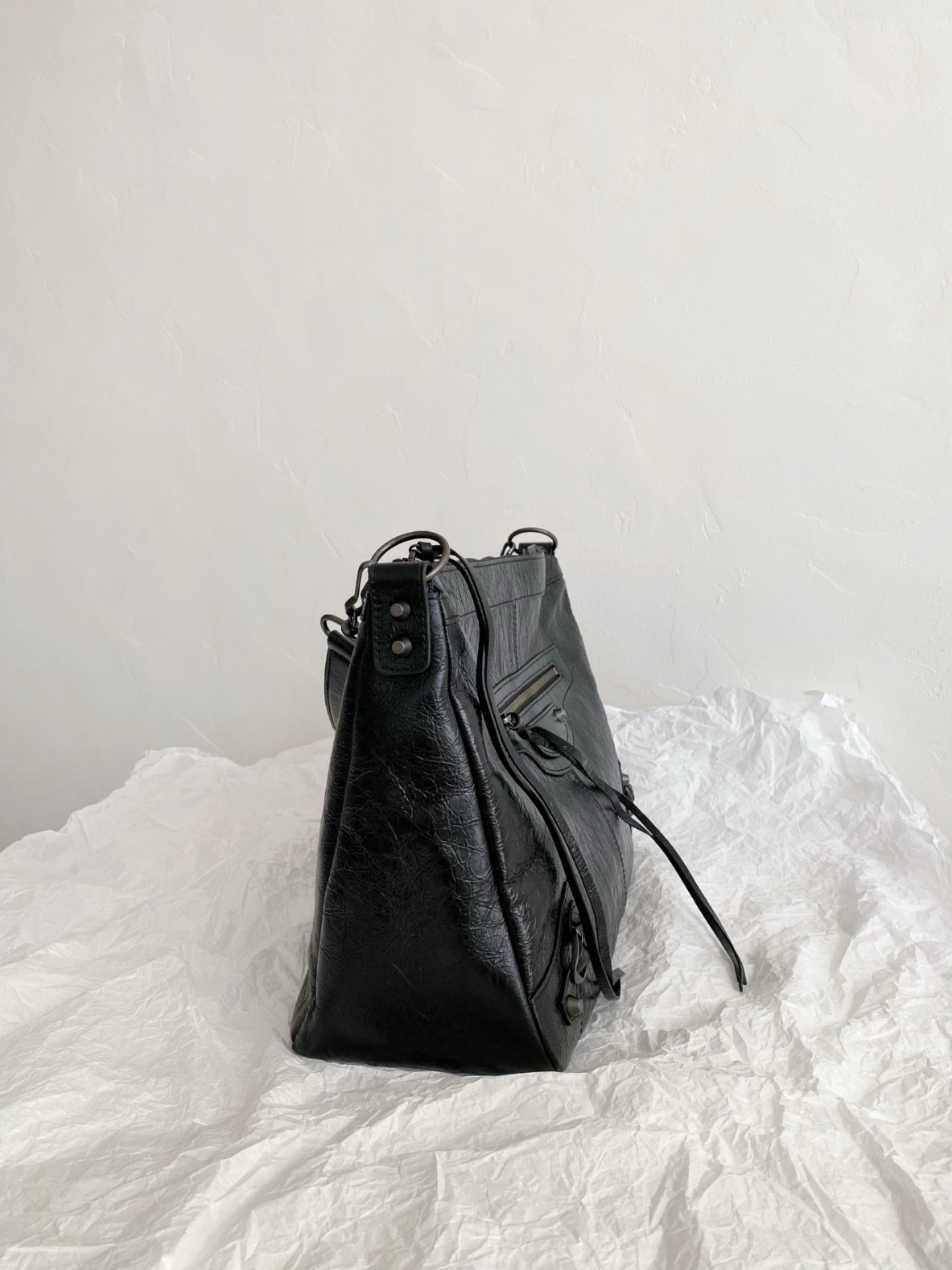 Balenciaga Le City Medium Black Arena Lambskin