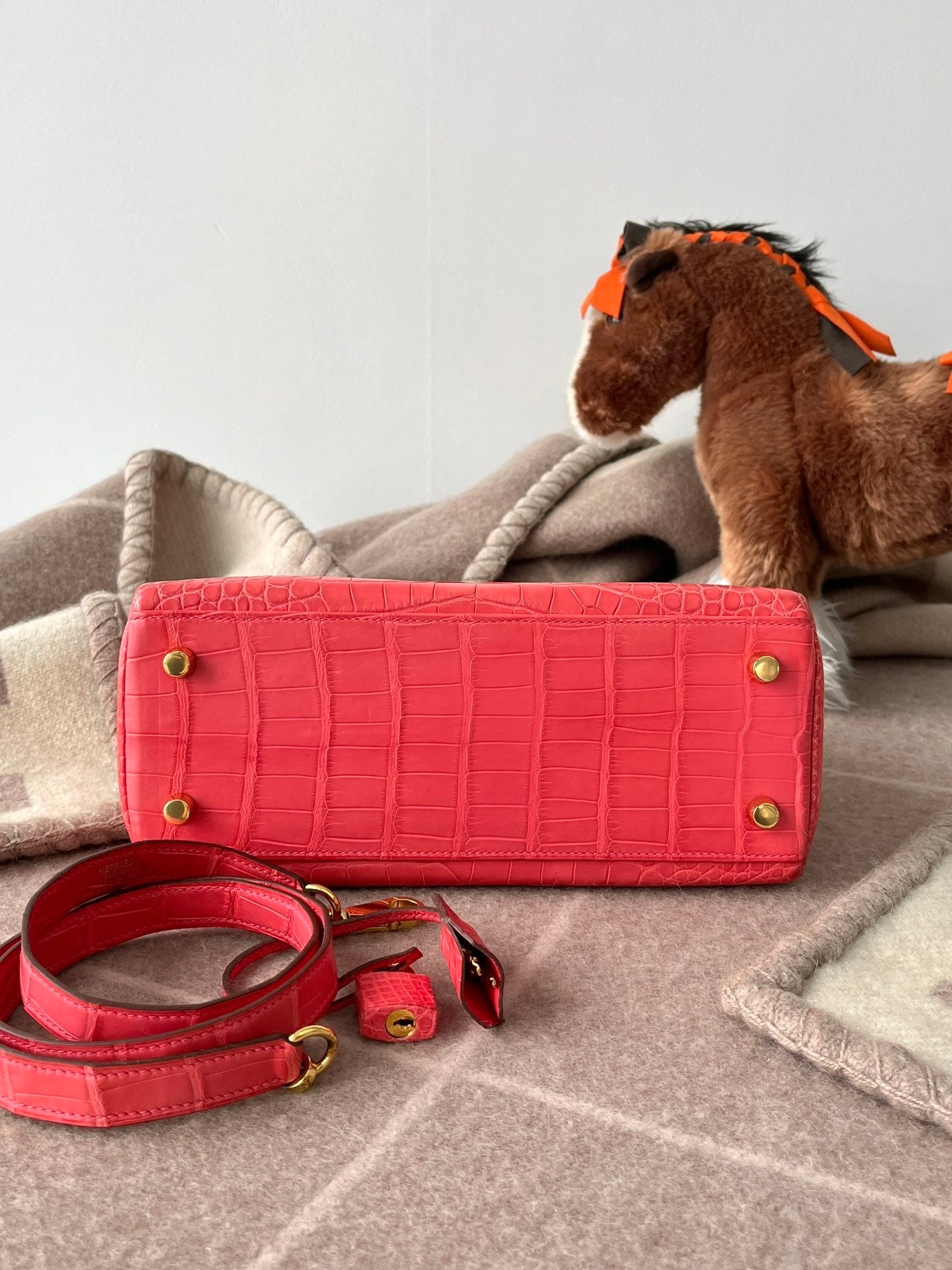 Hermès Kelly 25 Bougainvillea Matte Alligator