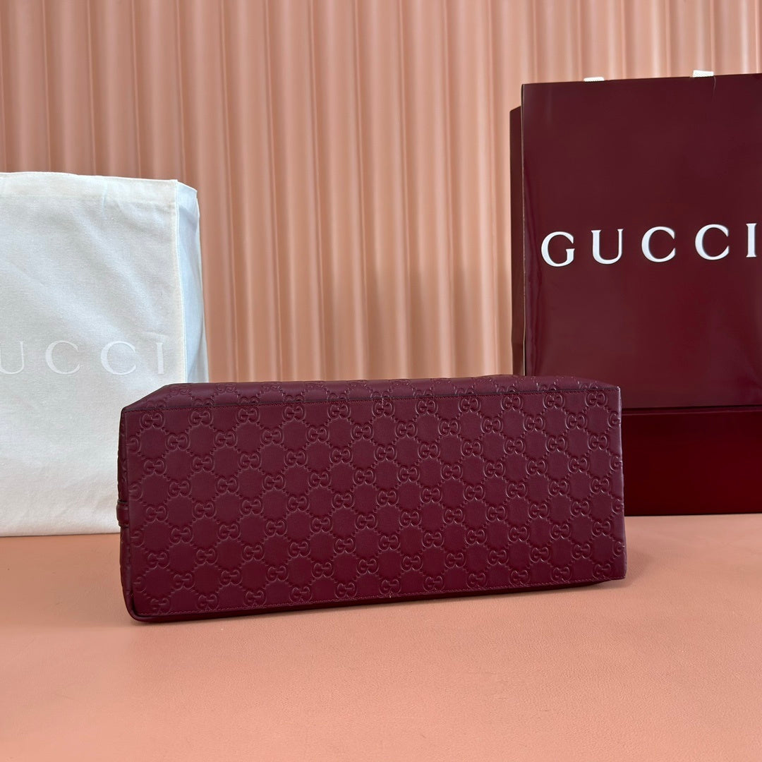 Gucci GG Emblem Large Tote Bag in Rosso Ancora Red