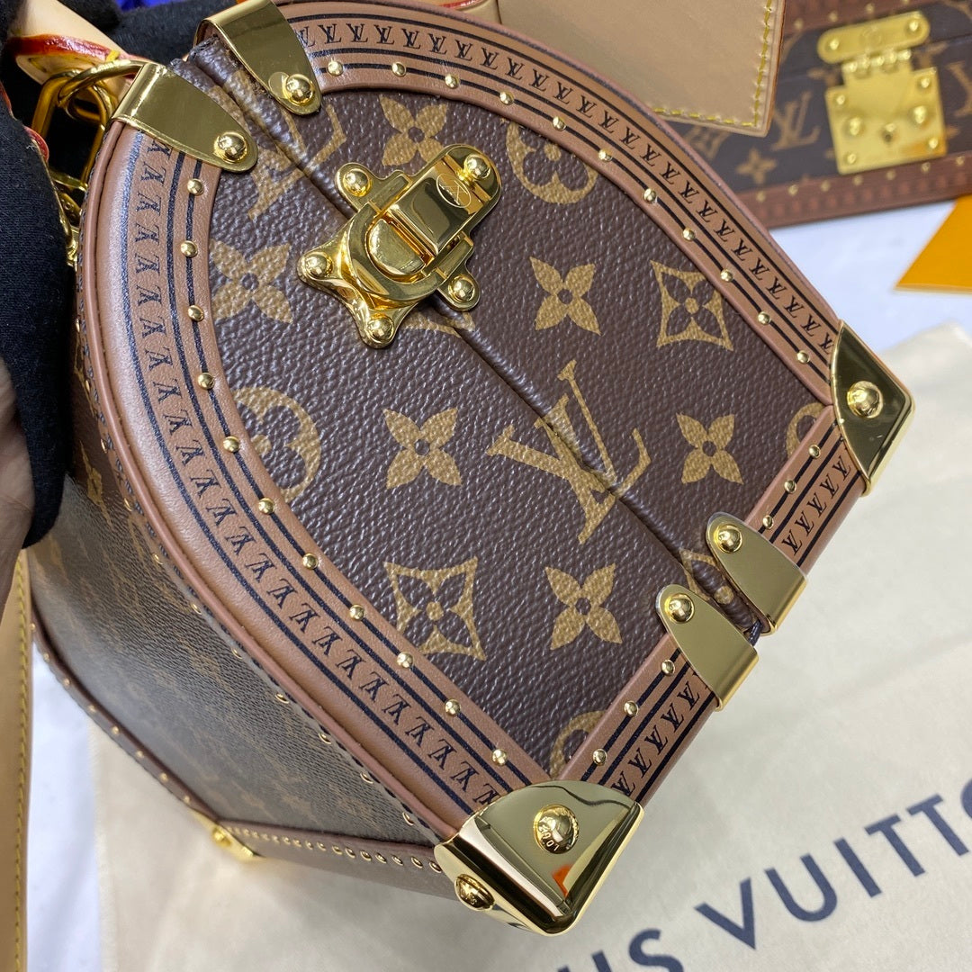 Louis Vuitton Speedy Trunk 20 Bag Monogram Canvas with Cowhide Trim & Gold Hardware