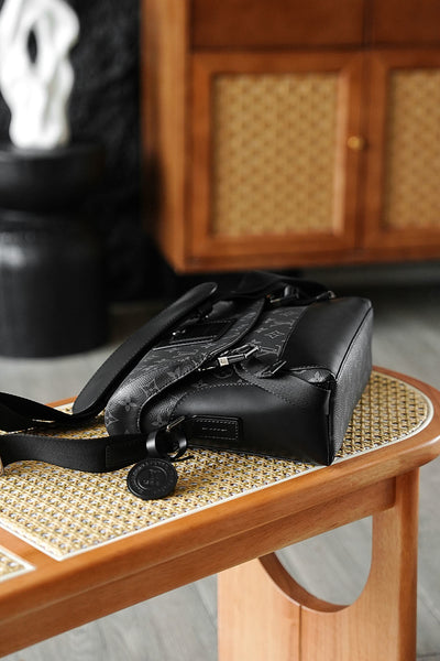 Louis Vuitton Messenger Voyage PM – Monogram Eclipse Canvas