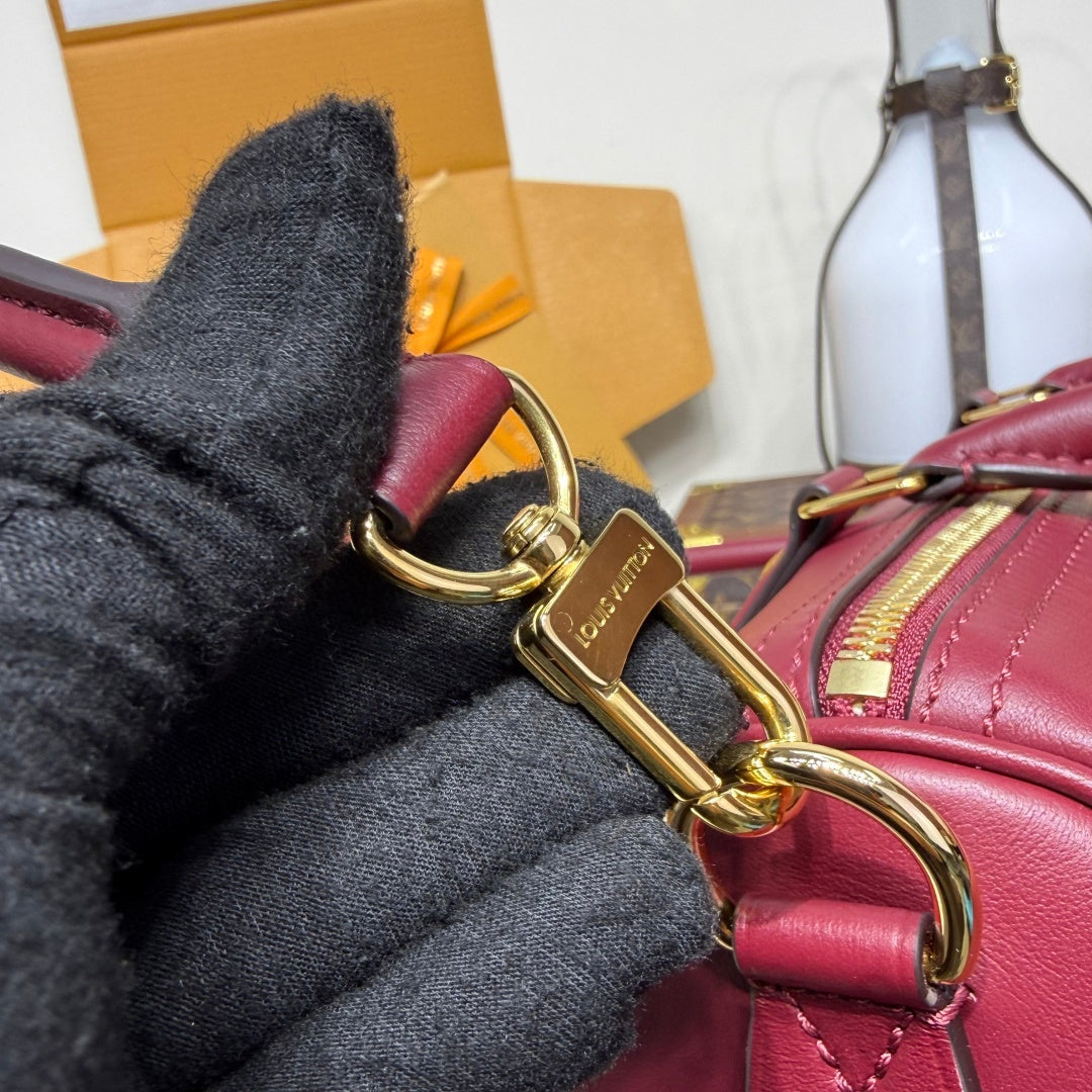 Louis Vuitton Speedy Soft 30 H33 Women’s Handbag