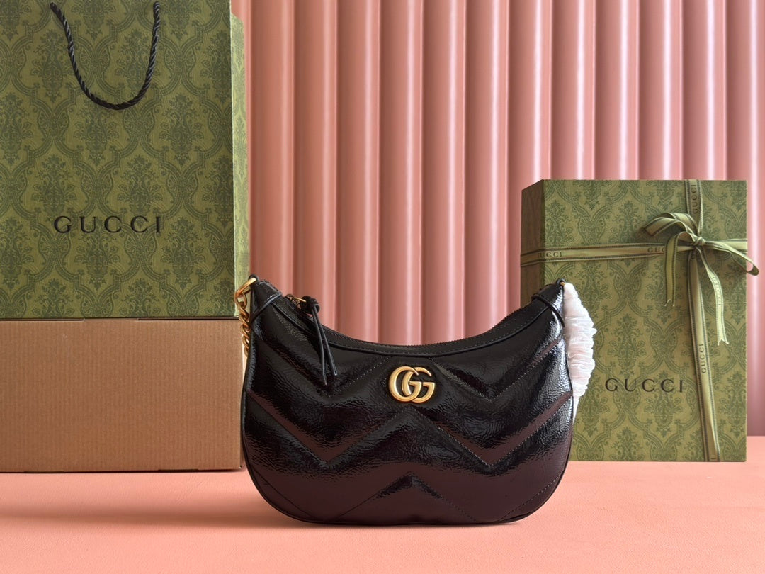 Gucci GG Marmont Small Shoulder Bag in Black Patent Chevron Leather