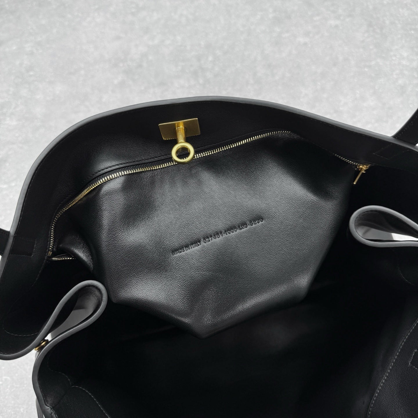 Balenciaga Rodeo Black Leather Tote Bag Gold Turnlock