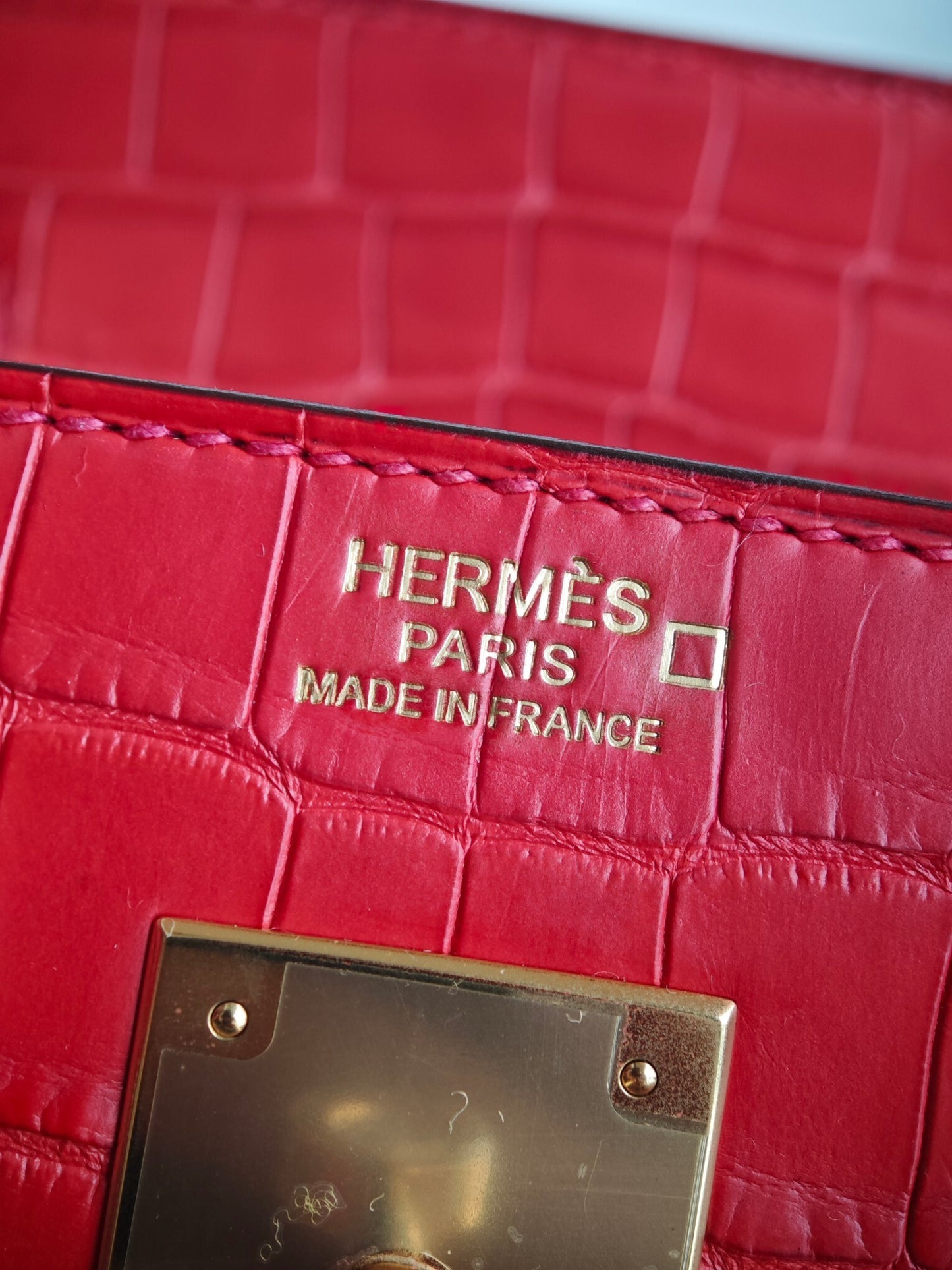 Hermès Birkin Red Crocodile Gold Hardware