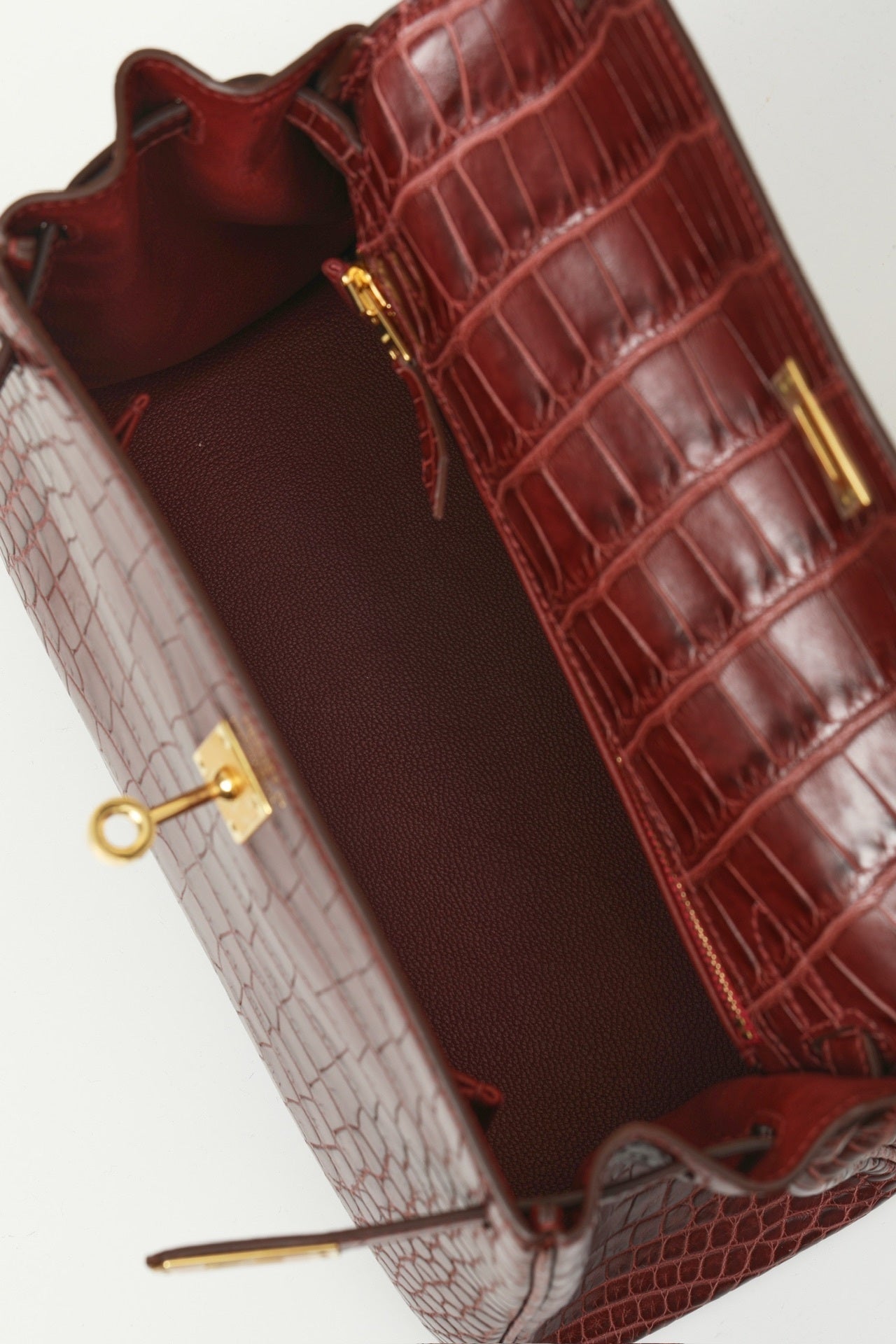Hermès Kelly Bordeaux Crocodile Leather Bag