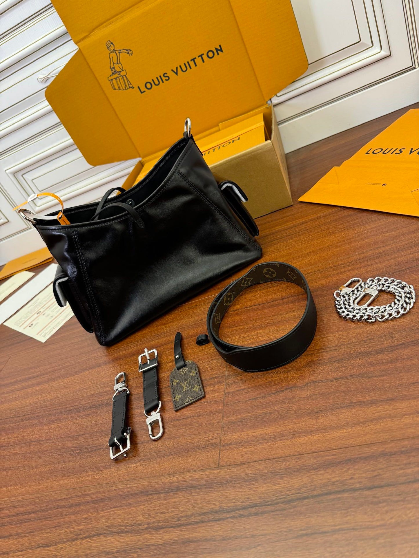 Louis Vuitton LV Monogram Carryall Vibe Cargo PM – Black Leather Designer Bag