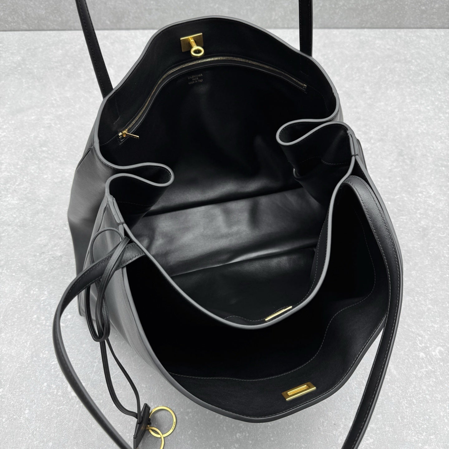 Balenciaga Rodeo Black Leather Tote Bag Gold Turnlock