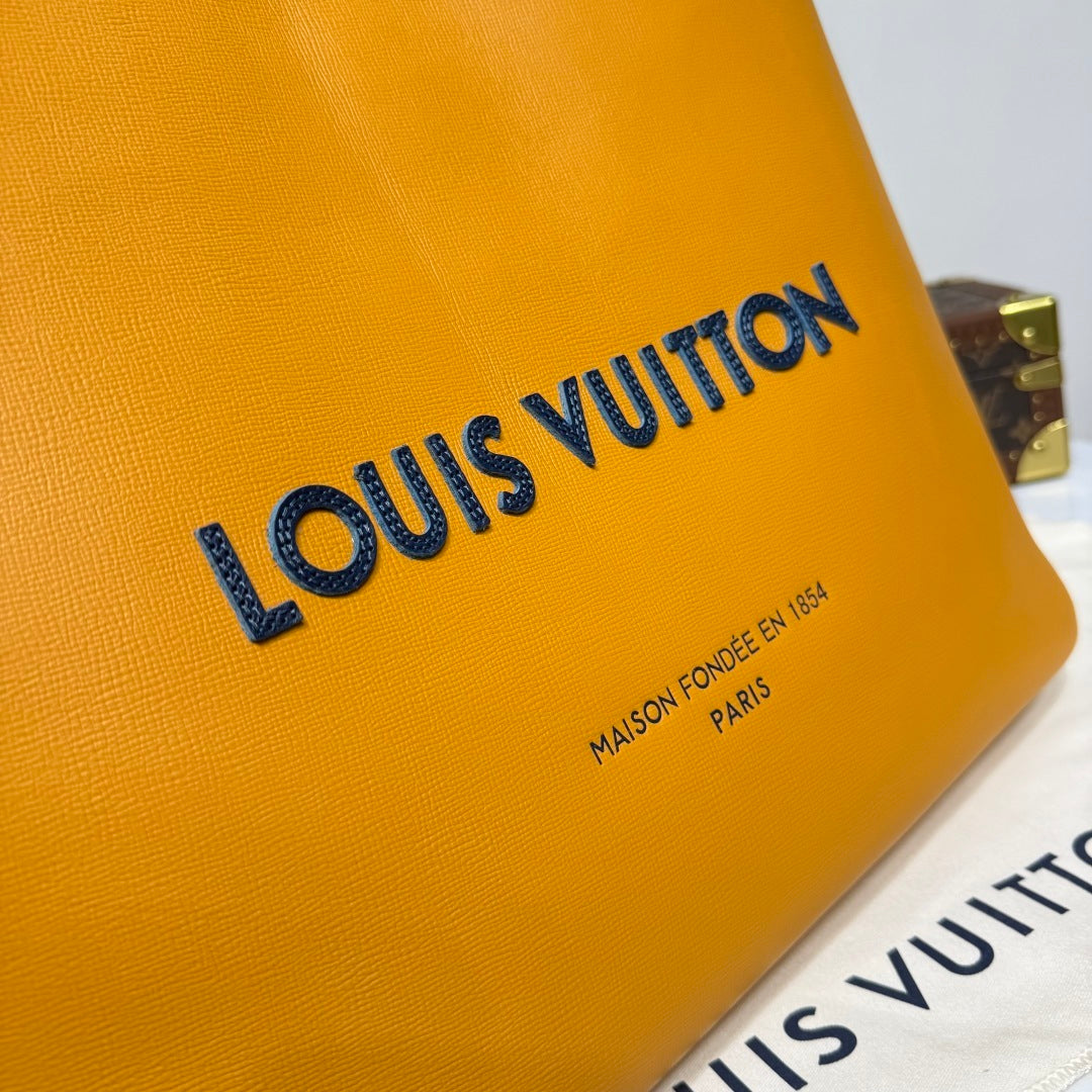 Louis Vuitton Shopper Tote MM – Saffron Cowhide Leather with Blue Shoulder Strap