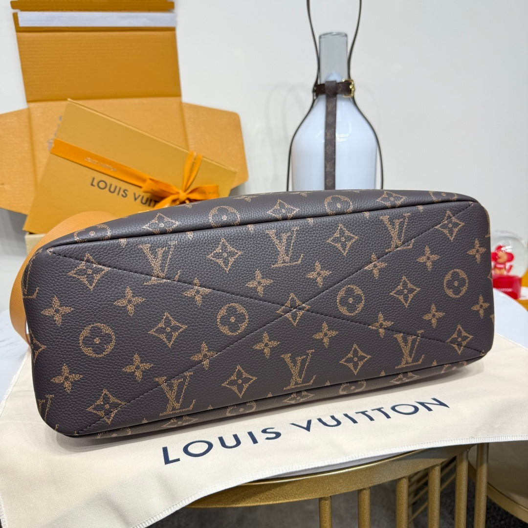 Louis Vuitton Shopper Tote MM Handbag Luxury Designer Tote