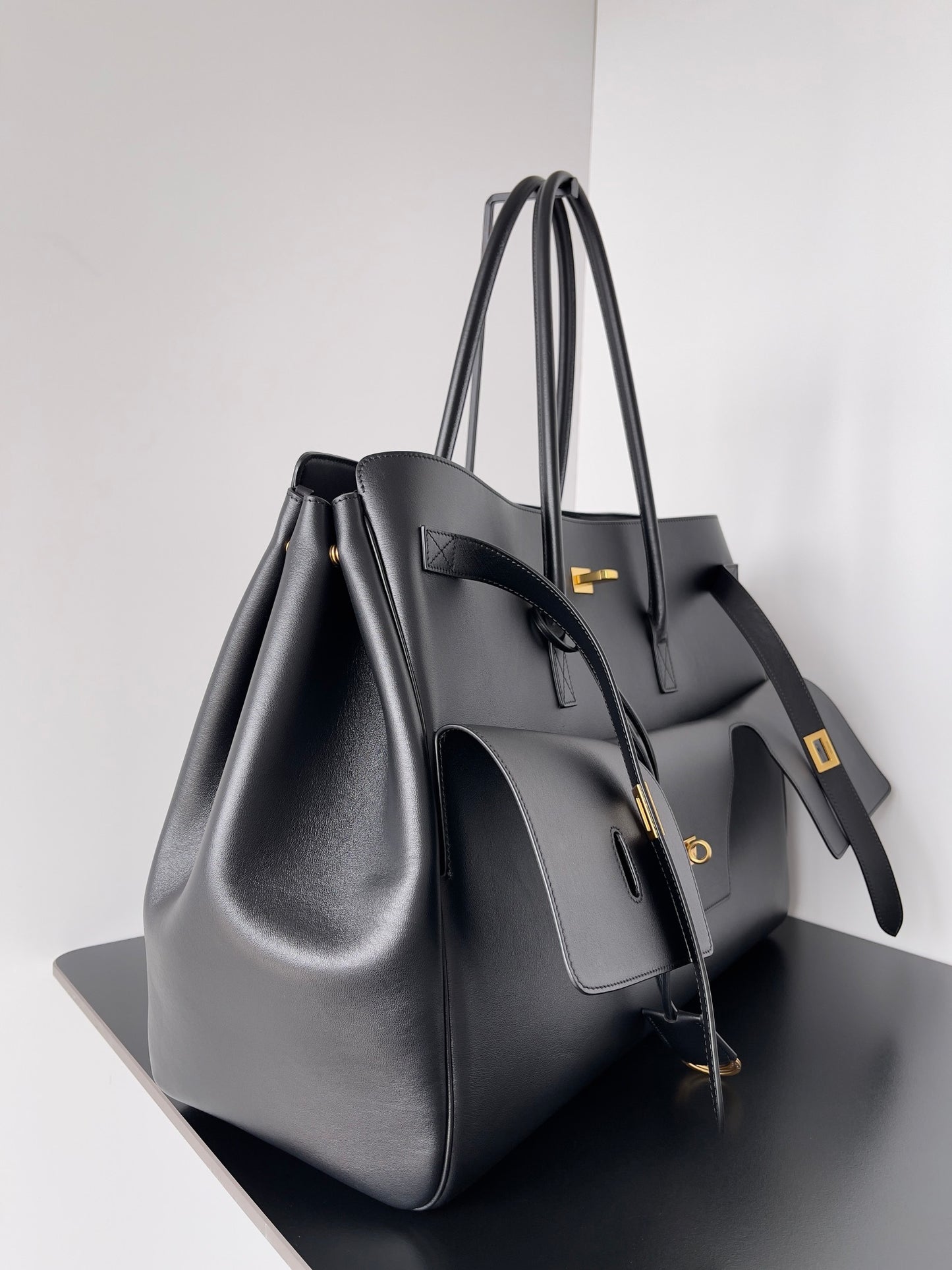 Balenciaga Bel Air Leather Tote Bag